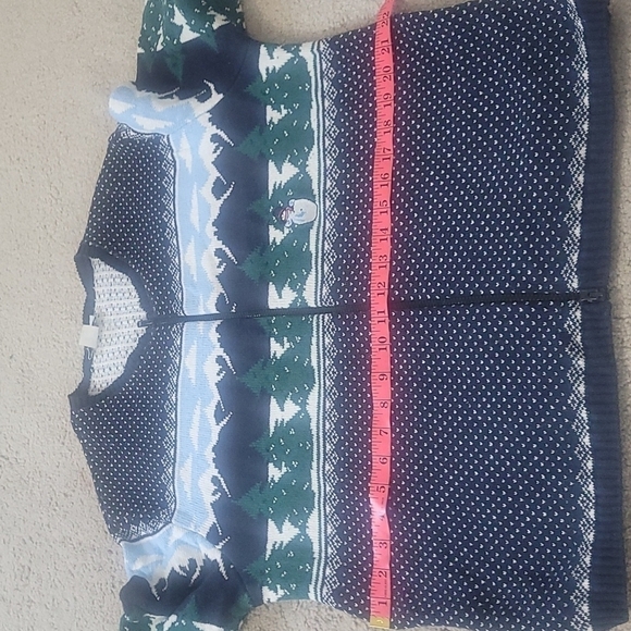 Northern Reflections  V-neck Cardigan Sweater in Blue, green, white mix size M - Picture 13 of 15